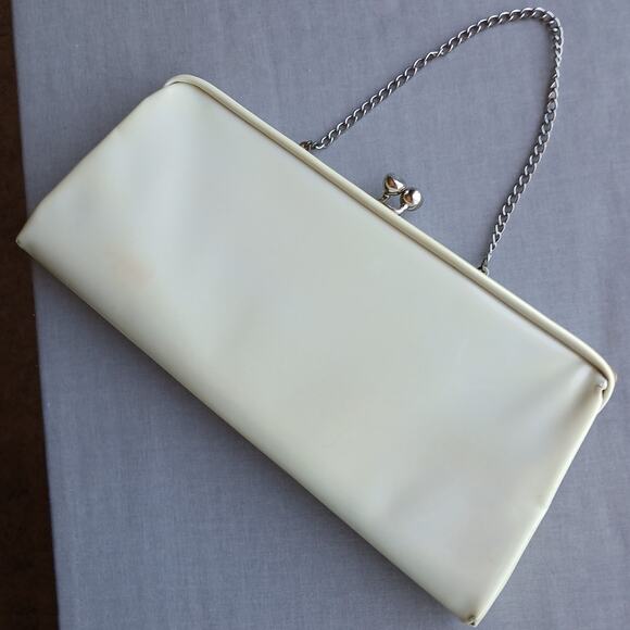 Vintage Handbags - Cream Clutch Purse Bag Vintage 1960s 12"x5"x1" snap closure vinyl red interior